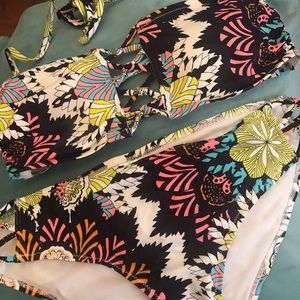 H&M floral bikini
